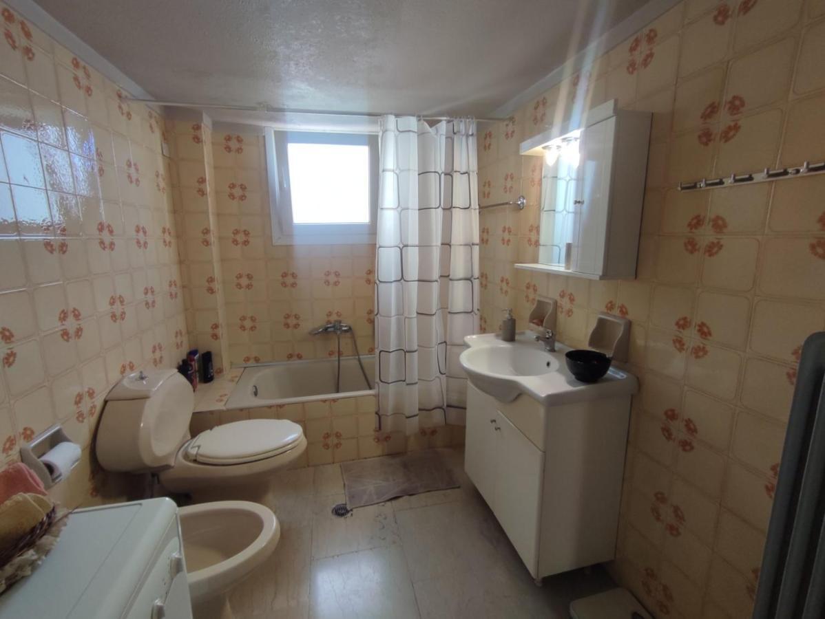 2 Br110 Sqm Free Parking Full Clima Lejlighed Patras Eksteriør billede
