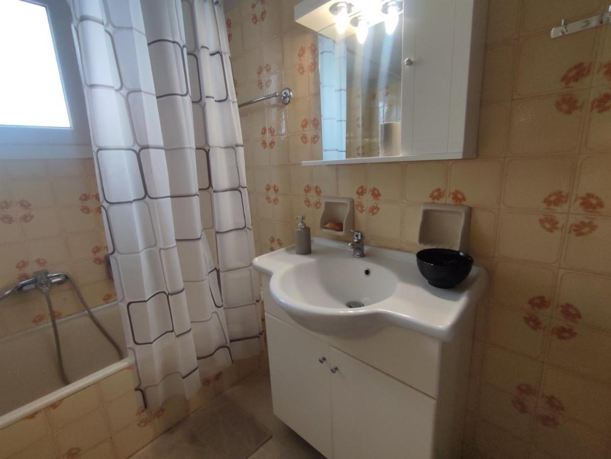 2 Br110 Sqm Free Parking Full Clima Lejlighed Patras Eksteriør billede